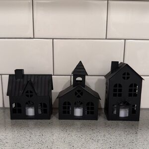 Black Metal House Candle Holders Set